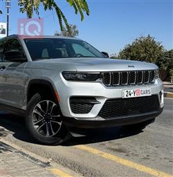 جیپ گراند شیرۆکی